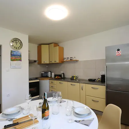 Apartment Ondina *